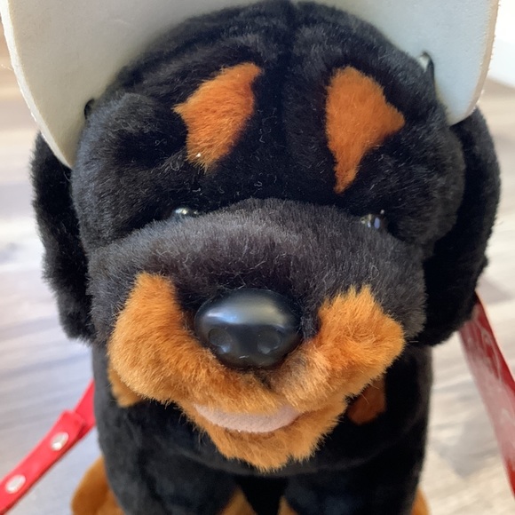 Fiesta Dog Stuffed Rottweiler 2002 original Tags Sitting Puppy Visor Red Leash - Picture 2 of 9